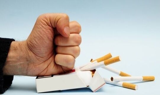 Prestať fajčiť zabráni bolesti kĺbov prstov